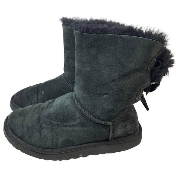 UGG Bailey Bow Women's Black Boots Size 7 - Picture 1 of 16